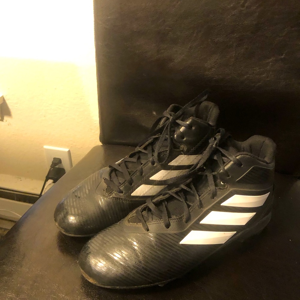 Adidas BB7688 Men's Freak MD Football Cleats Lace Up Black/Silver Cleats Size 7